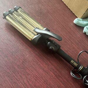 Hot Tools Black and Gold Hair Waver